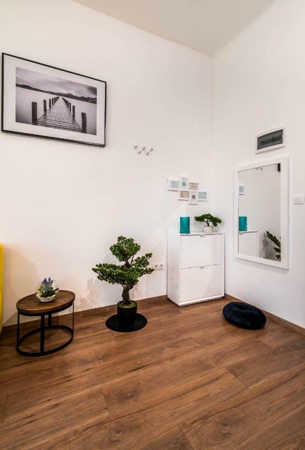 Apartment Center